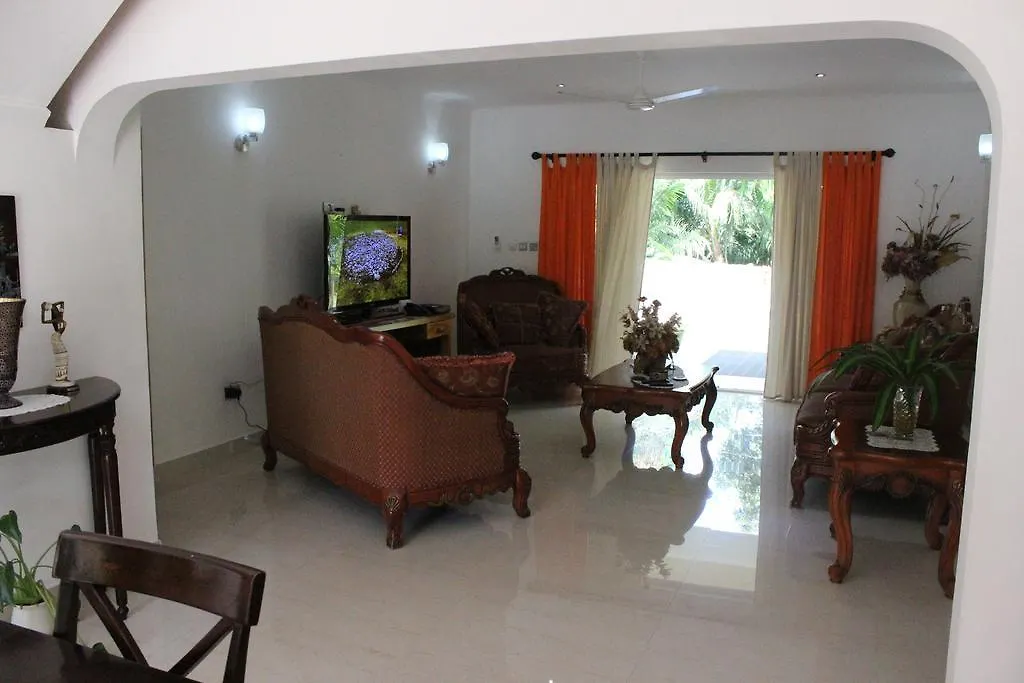 Julie'S Holiday Home Mahe Island